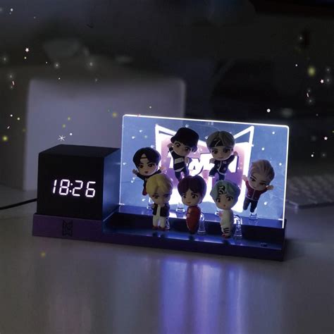 Tintytan magic door diorama clock